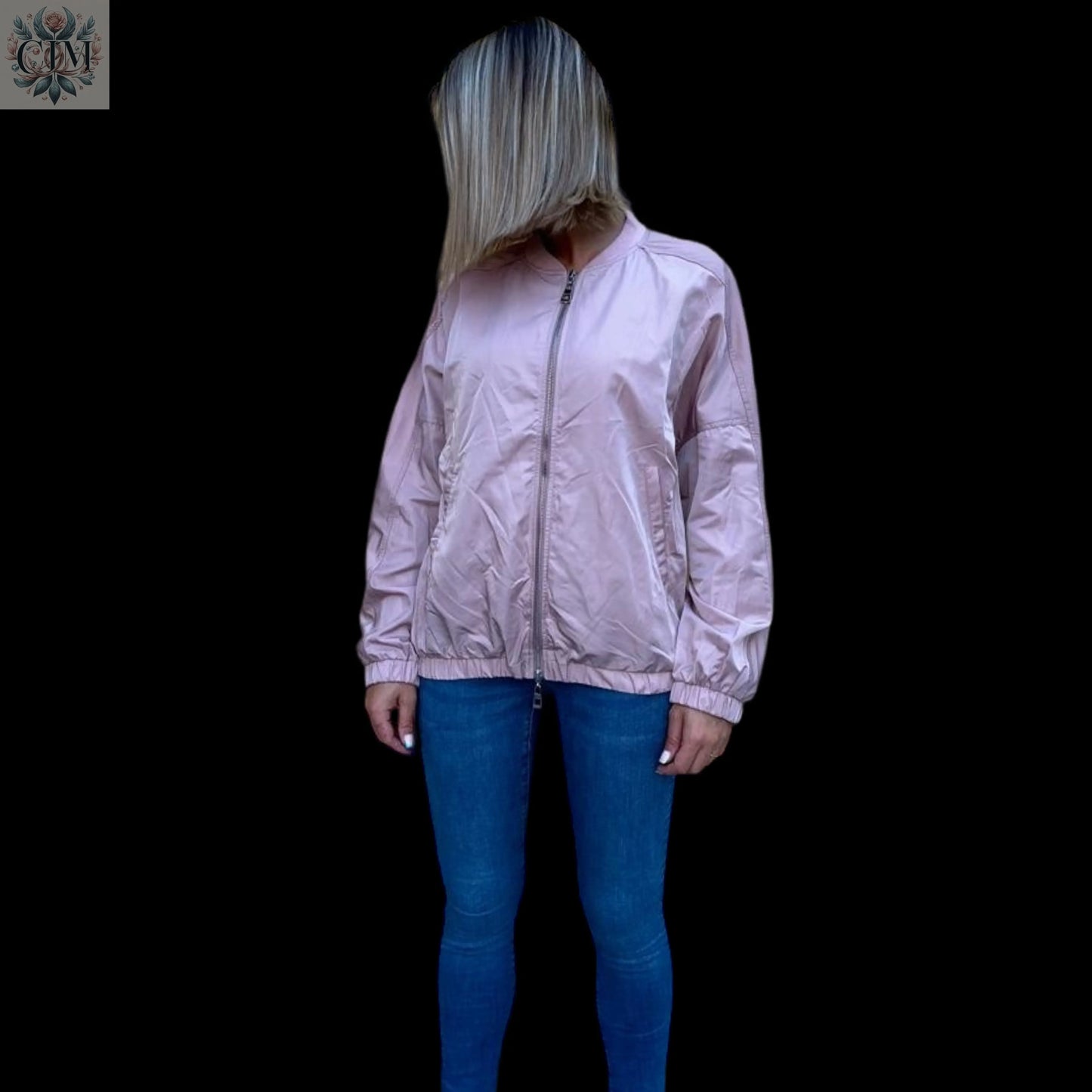 Blouson bomber rose Mi-saison Rose poudré Mode printemps / automne Vêtement féminin moderne  Feminine elegance  Spring/Fall fashion Blush pink  Urban chic style