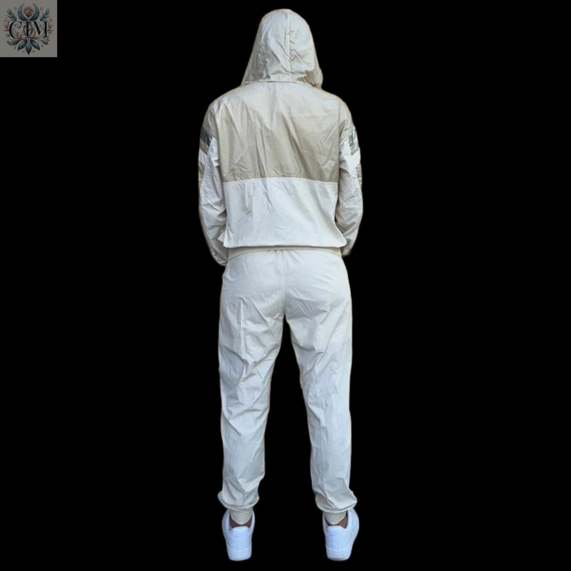 Survêtement réfléchissant beige Survêtement réfléchissant Ensemble sport chic Tendance Ensemble deux pièces Streetwear féminin  Ensemble jogging femme  Look confortable et stylé Loungewear tendance Survêtement avec capuche 