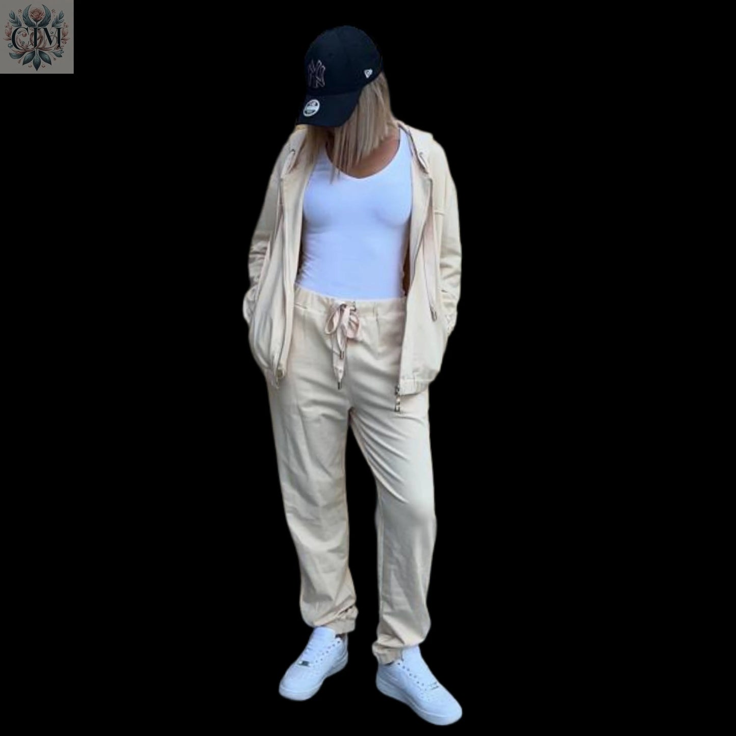 Ensemble coton doux Look cocooning   Ensemble casual Tenue décontractée chic Tenue de ville décontractée Loungewear haut de gamme Look sportswear raffiné Stretch cotton tracksuit   Luxury loungewear Versatile women's outfit