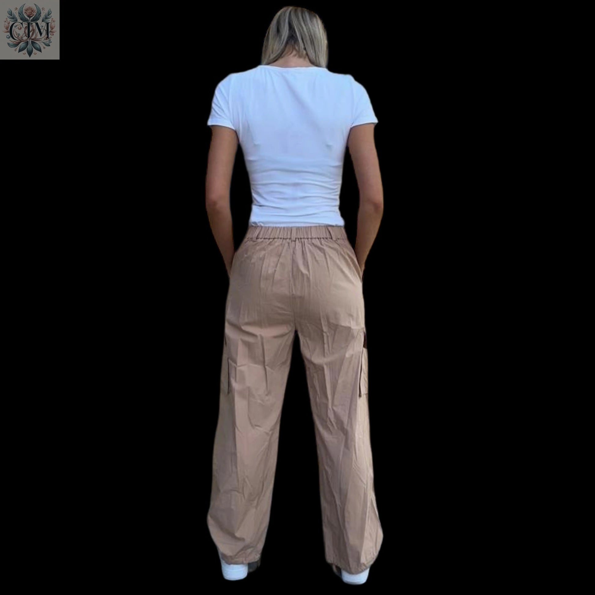 Pantalon cargo beige Pantalon cargo beige 100% coton Élégance beige Look urbain Confort et durabilité Style décontracté Mode casual Cargo pants Casual style Authentic cotton  Casual fashion