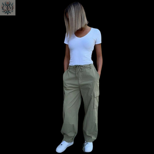 Pantalon cargo kaki 100% coton Élégance kaki Look urbain Confort et durabilité Style décontracté Mode casual Cargo pants Casual style Authentic cotton  Casual fashion