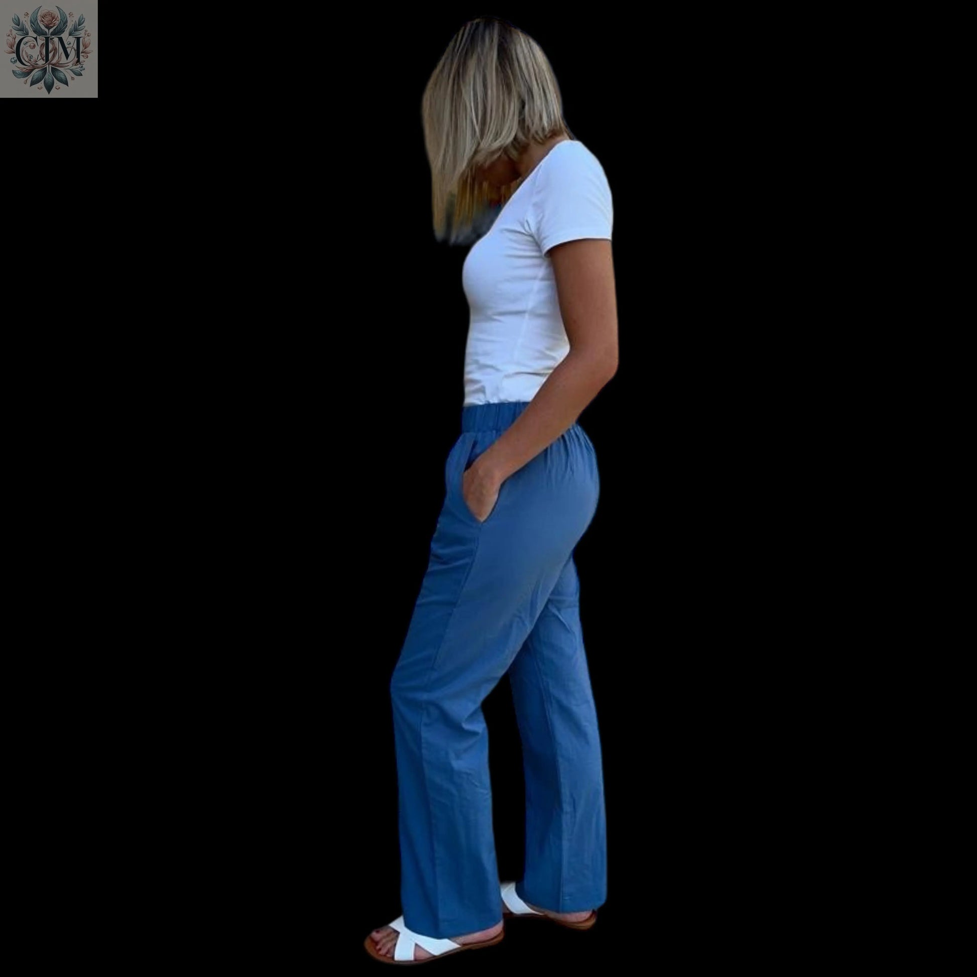 Tenue habillée ou décontractée Élégance intemporelle Coupe flatteuse Mode femme  Vêtements élégants  Look personnalisable Détails soignés  Women's fashion Elegant clothing Chic style​  Trendy fashion Mode tendance