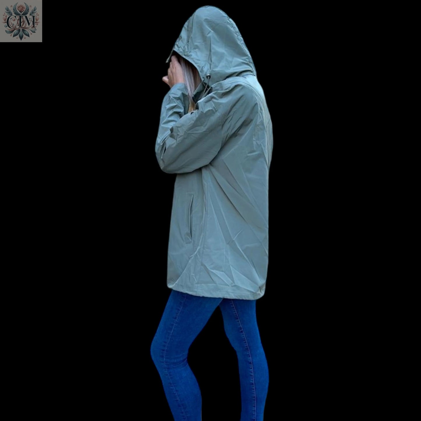 Veste à capuche coup-vent kaki Veste mi-saison Veste à capuche Veste femme tendance  Look décontracté Veste légère  Trendy women's jacket  Casual look  Outdoor fashion