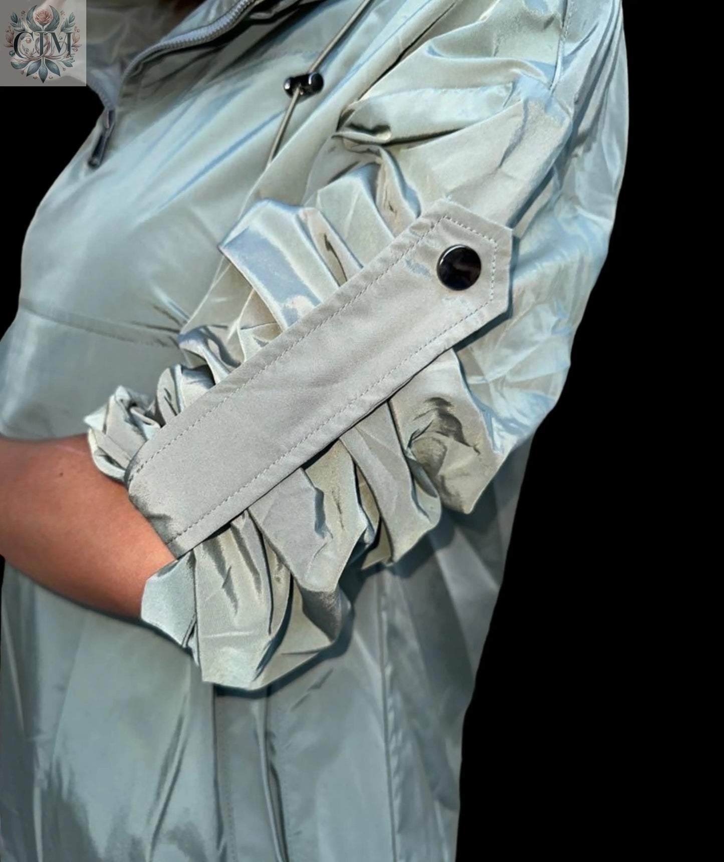Veste à capuche coup-vent kaki Veste mi-saison Veste à capuche Veste femme tendance  Look décontracté Veste légère  Trendy women's jacket  Casual look  Outdoor fashion